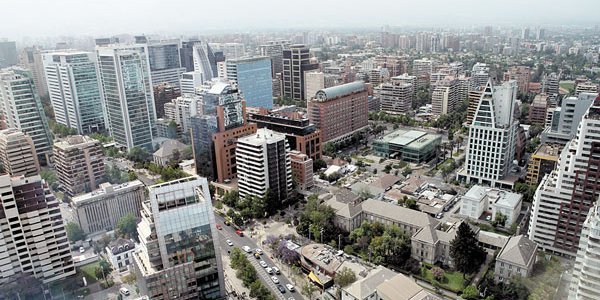 <p>Banco suizo UBS asegura que casi 2.600 chilenos lograron US$ 1 millón en patrimonio el año pasado</p>
