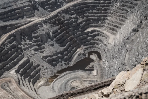 <p>Grupo polaco refuerza su apuesta por Chile e invertirá US$ 725 millones en minera Sierra Gorda</p>