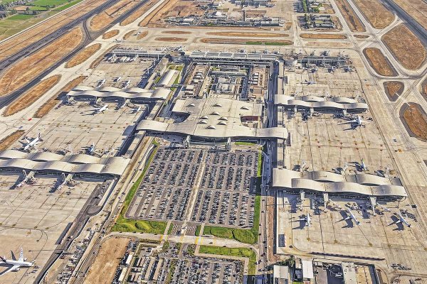 Concesionaria del Aeropuerto de Santiago pierde demanda contra el MOP por sobrecostos en construcción del terminal