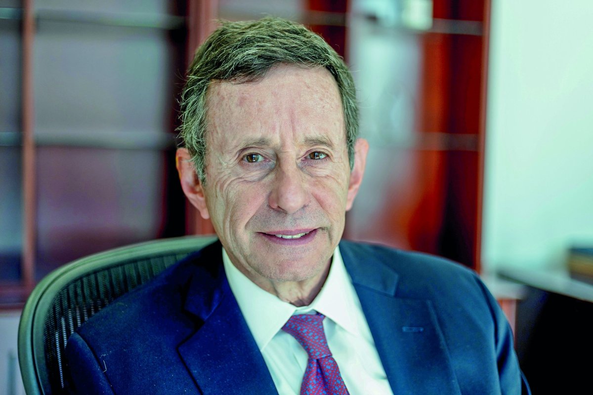 <p>Deja el decanato de la FEN, ¿y ahora qué?: José de Gregorio en primera persona</p>