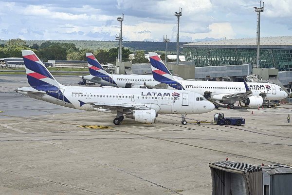 <p>Latam Airlines Colombia operará nueva ruta hacia Venezuela, tras la afectación del aeropuerto de Caracas</p>
