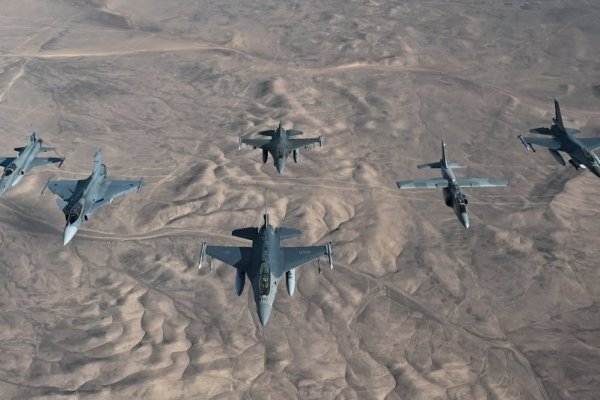 <p>Ejercicios Salitre 2026 congrega en Antofagasta a 1.500 aviadores de FFAA de cinco países invitados y a la FACH</p>