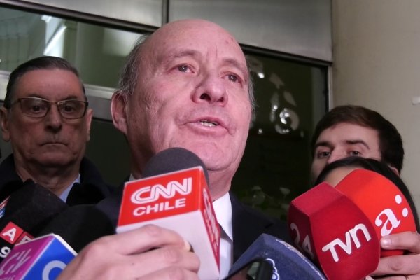 <p>Ahora en DF | Quiroz insiste en acuerdo con el PPD por invariabilidad pese a descuelgues: "Tengo plena confianza en Celis"</p>