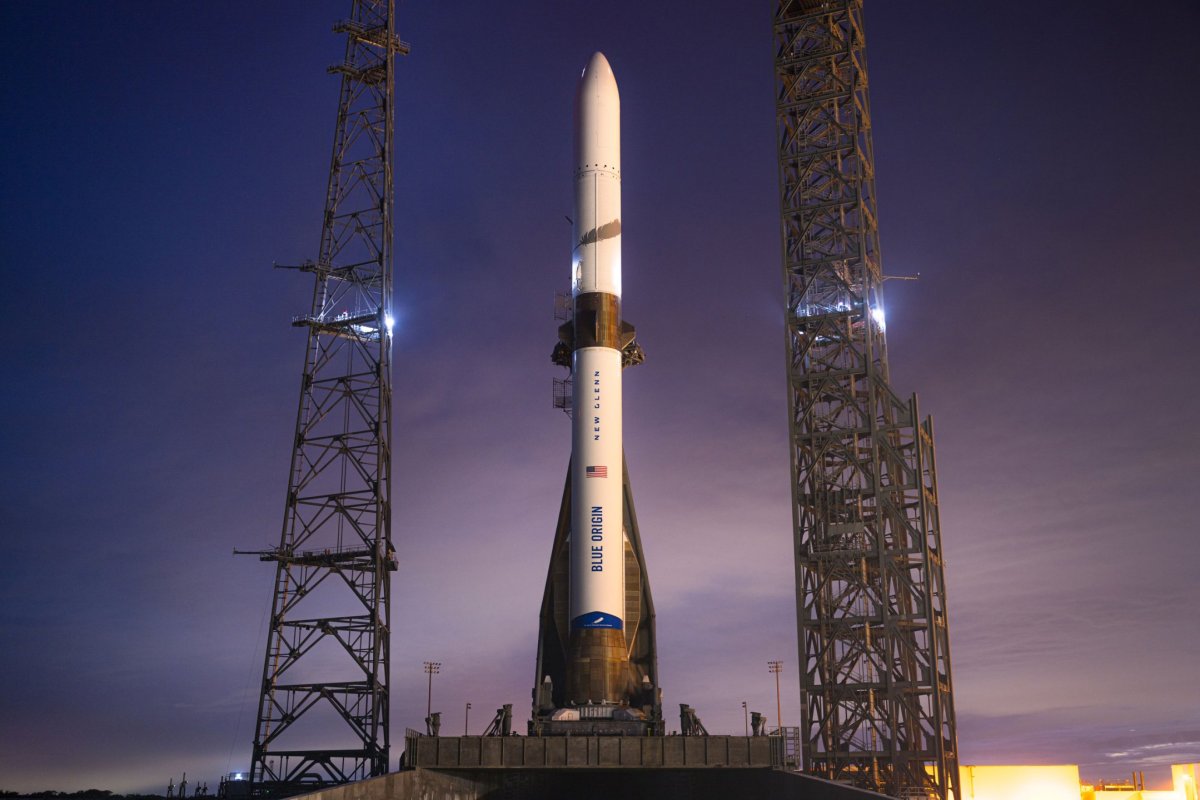 <p>Blue Origin, de Jeff Bezos, y ronda de US$ 10 mil millones: ¿Qué chilenos trabajan ahí?</p>