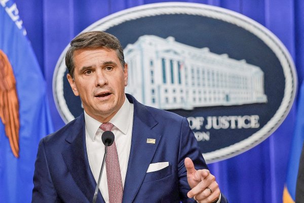 El hombre que Trump quiere que dirija el Departamento de Justicia