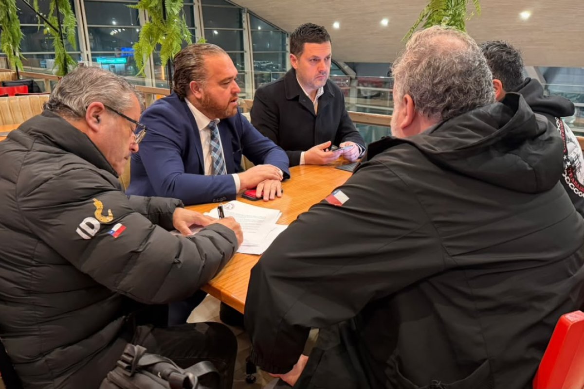 <p>Gobernador Giacaman llevará demandas de portuarios del Biobío a reuniones con el Ejecutivo: “Estamos a disposición para articular el diálogo"</p>