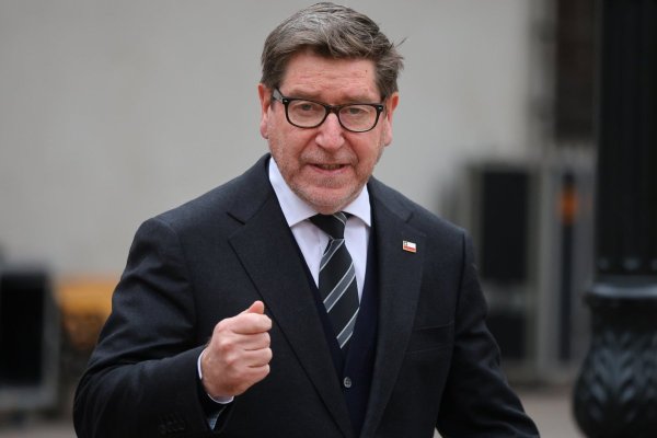 <p>Biministro Mas detalla medidas de apoyo al mercado laboral como parte del plan “Modo Empleo” y proyecta 50 mil nuevas plazas antes de octubre</p>