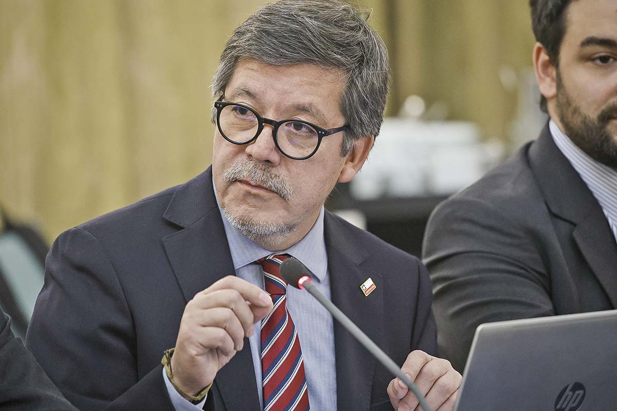 <p>El director de Presupuestos, José Pablo Gómez. Foto: Aton.</p>