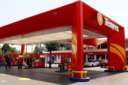 <p>Compañía de combustibles del grupo Angelini venderá red de estaciones de servicios en Ecuador este año</p>