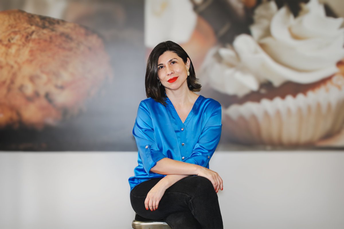 <p>Desde hace más de 20 años Karina Gómez forma parte de Fondo Esperanza, donde hace 12 que se desempeña como gerente comercial y social.</p>