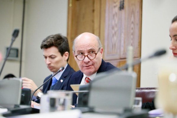 <p>Quiroz optimista pese a amenaza del PDG de pasar a comisión mixta proyecto de reconstrucción: “Esperamos que votación refrende sentido de urgencia de sacar el país adelante”</p>