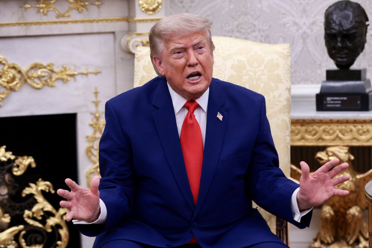 <p>“Atacaremos esa zona muy pronto, y con mucha fuerza”, dijo Trump durante una reunión con el Presidente del Líbano, Joseph Aoun. Foto: Reuters</p>
