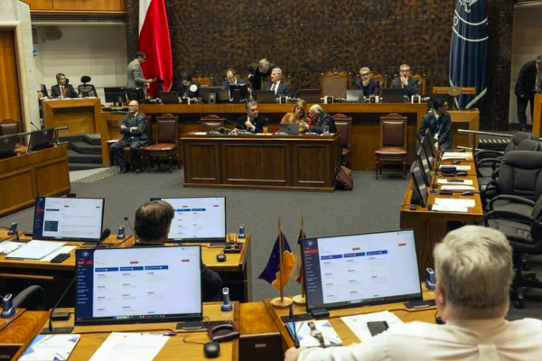 <p>Congreso despacha proyecto que regulariza deuda de US$ 900 millones con las distribuidoras</p>