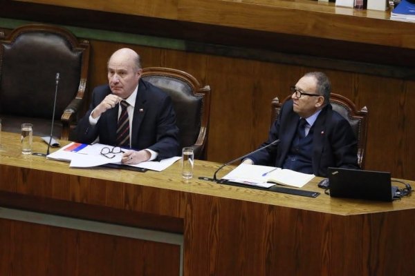 <p>Ley de Reactivación: Hacienda analiza presentar cuatro vetos y ministro García descarta inconstitucionalidad de invariabilidad</p>