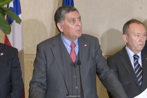 <p>Ahora en DF | Ministro Alvarado por postergación de votación de ley miscelánea: “Son imprevistos que suceden"</p>