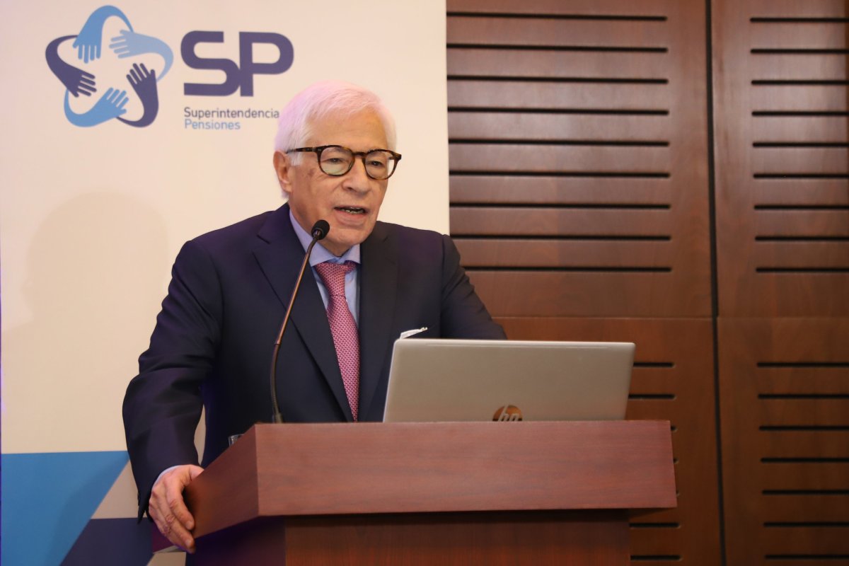 <p>El superintendente de Pensiones, Joaquín Cortez. Foto: Julio Castro</p>