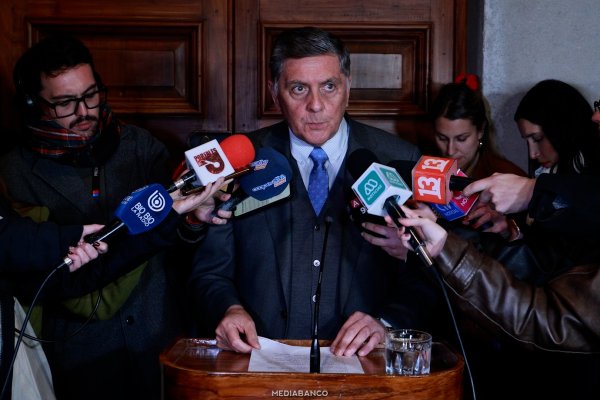 <p>Ahora en DF | Ministro Alvarado confirma salida de subsecretario de Hacienda por salir positivo en test de drogas: "Queda pendiente el análisis de la contramuestra"</p>