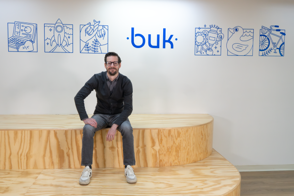 <p>Buk ficha a ex Google Cloud para su operación en México</p>