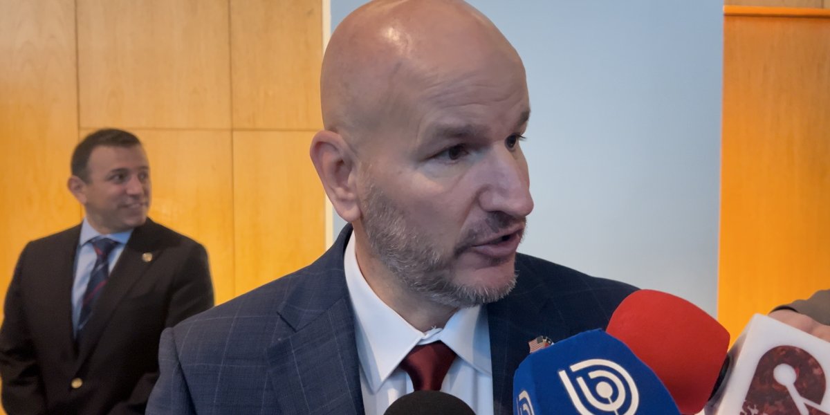 Ahora en DF | Embajador de EEUU ante críticas de ministros chilenos por aranceles: “No habrá ningún trato si habla gente que no tiene que ver con las negociaciones”