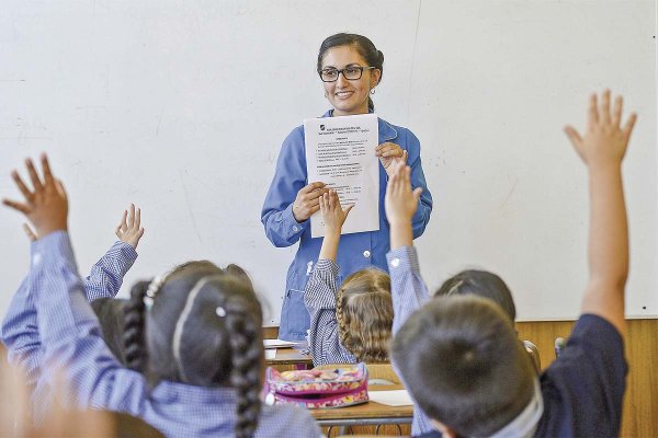 Panel UC respalda establecer criterios de selección escolar desde 7° básico