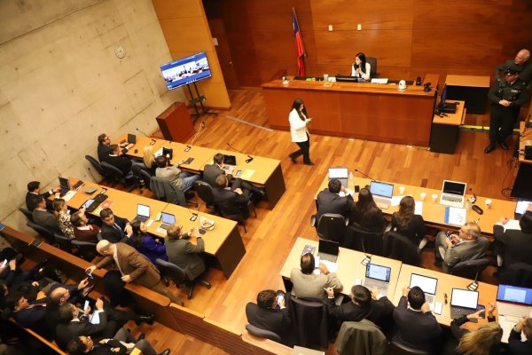 Tercer día de formalización de caso Sartor: Tribunal decreta arresto domiciliario para exdirector de inversiones de la AGF