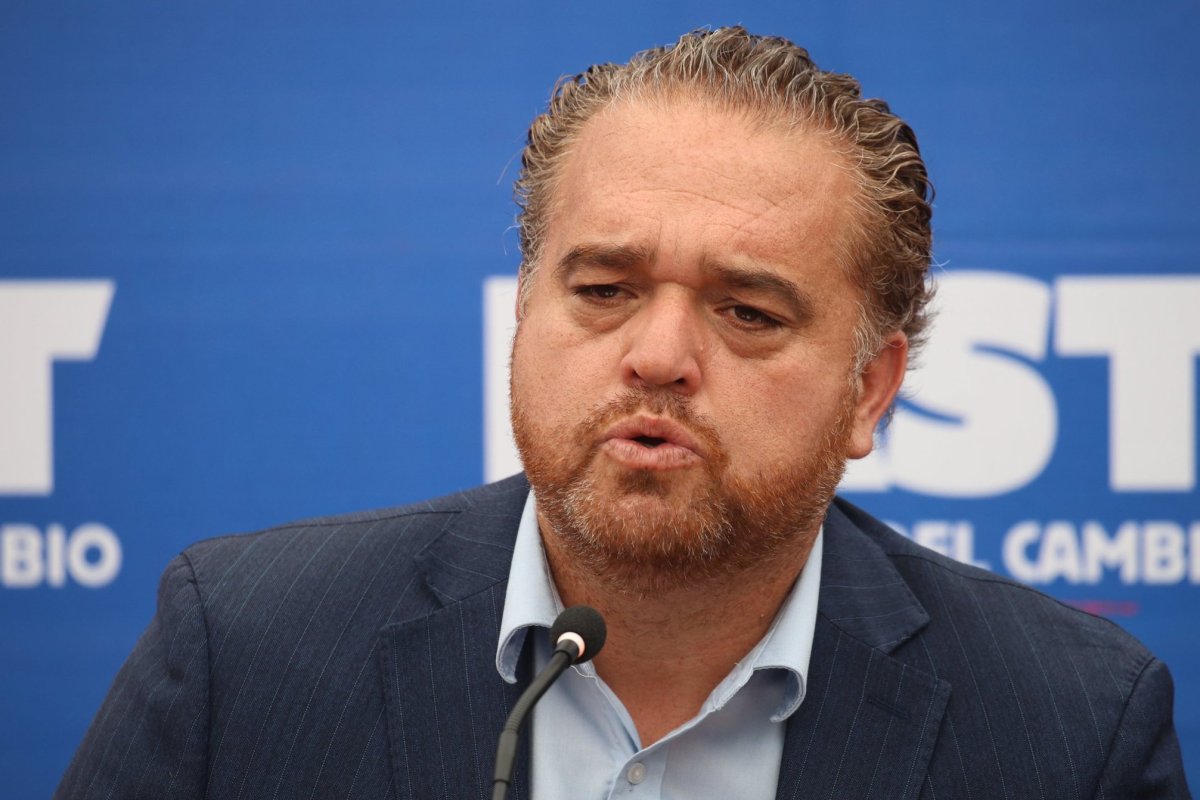 <p>"Como región nos vamos a rebelar": gobernador Giacaman movilizará a la Región del Biobío contra decisión de Hacienda de paralizar corredores viales del Gran Concepción</p>