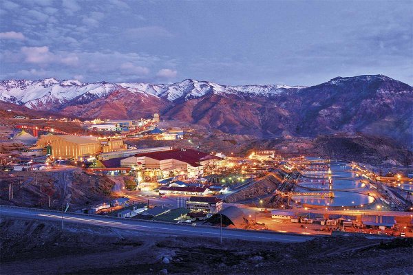 <p>Codelco suspende operaciones en Andes Norte de El Teniente por riesgo de sismicidad: afecta a cuatro empresas y más de 20 contratos</p>