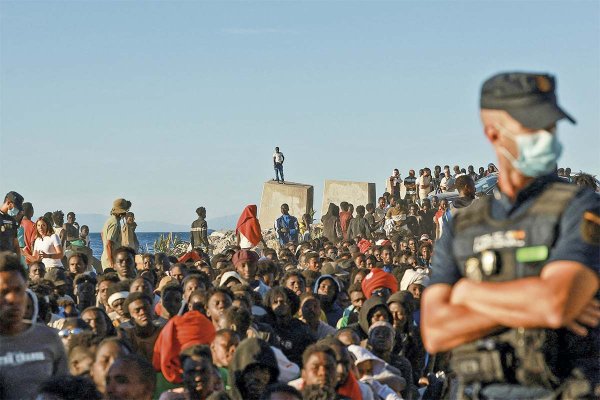 Crisis migratoria en Ceuta expone fractura europea por el control de las fronteras