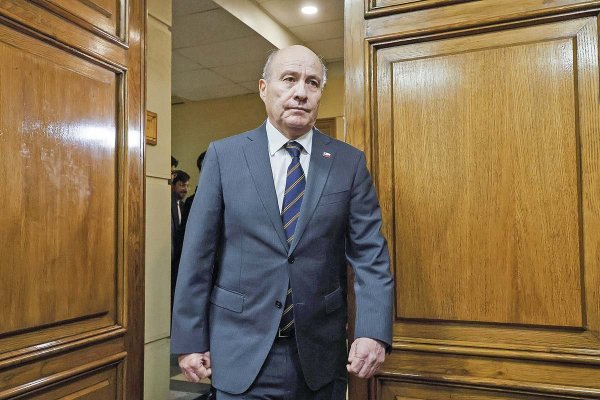 <p>Hacienda pone en marcha plan para convertir a Chile en exportador de servicios financieros</p>