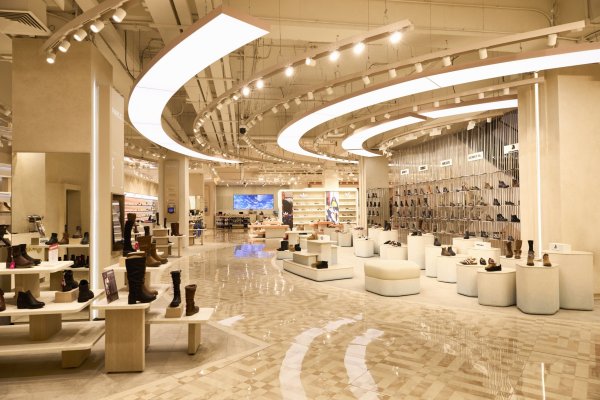 <p>Paris estrena en Alto Las Condes la nueva generación de tiendas por departamento</p>