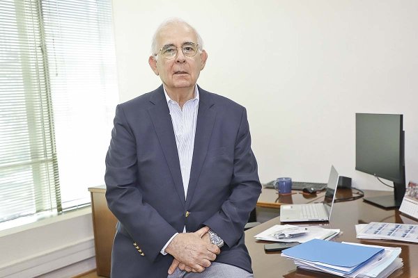 Diego Hernández expresidente ejecutivo de Codelco:“Con la estructura tributaria actual, la deuda de Codelco no es pagable”