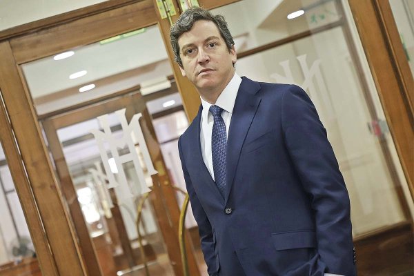 <p>Kast nombra al abogado Sebastián Vallebona como nuevo subsecretario de Hacienda</p>