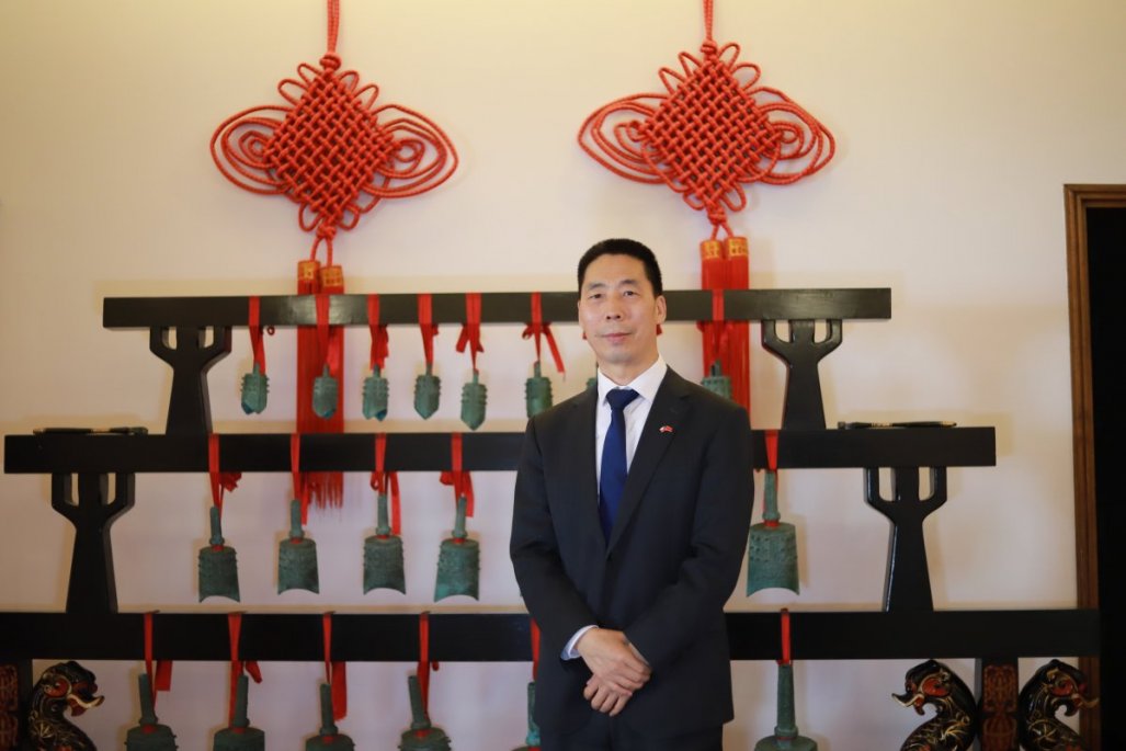 <p>La advertencia del embajador de China en Chile: “Debemos resistirnos y protegernos frente a diversas interferencias externas”</p>