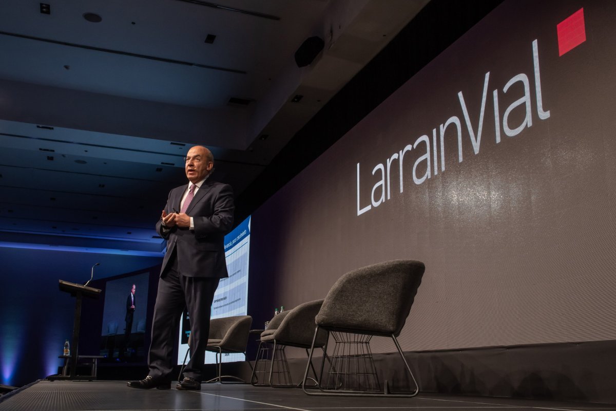<p>Felipe Calderón, expresidente de México: “Chile claramente tiene una posición estratégicamente ventajosa”</p>