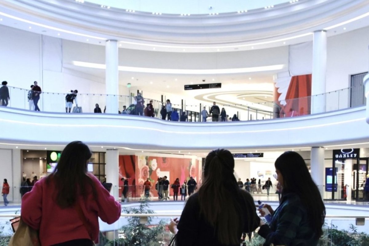 <p>Los consumidores habían mantenido un sólido gasto de los consumidores en el segundo trimestre.</p>