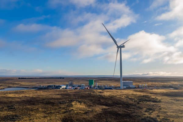<p>HIF Global reconoce despidos acotados, pero descarta desvinculaciones masivas y asegura continuidad de su planta en Magallanes</p>