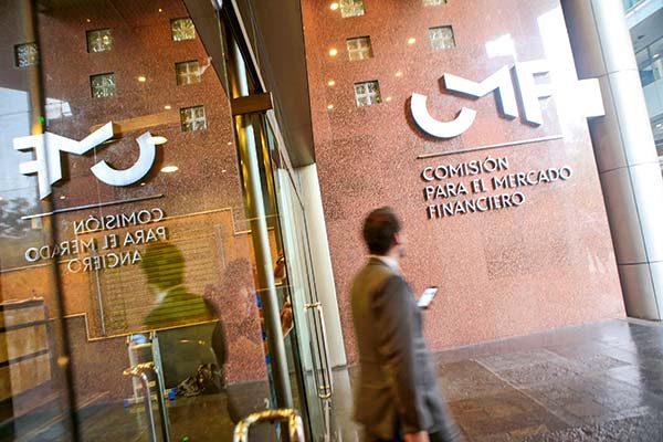 CMF acusa a Nevasa Corredores de Bolsa por entregar información falsa sobre su situación financiera y la sanciona con $ 245 millones
