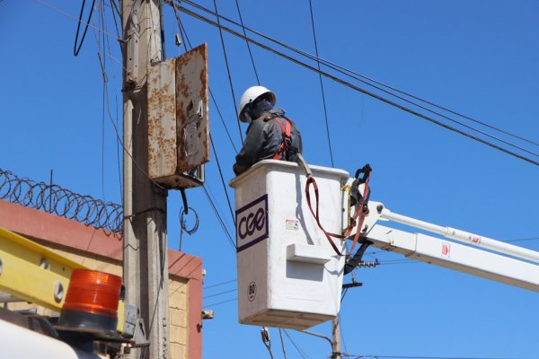 <p>CGE compensará con hasta $ 40 mil a clientes del norte afectados por cortes de luz durante último sistema frontal</p>