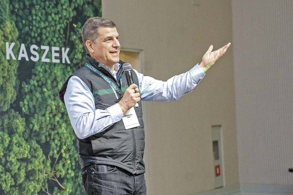 Nicolás Szekasy cofundador y managing partner de Kaszek: “Debería haber compañías de IA chilenasque sean las mejores del mundo en minería”