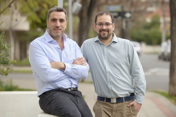 Felipe Espejo (CEO) y Tomás Leiva (CTO), fundadores de Zamper.io.