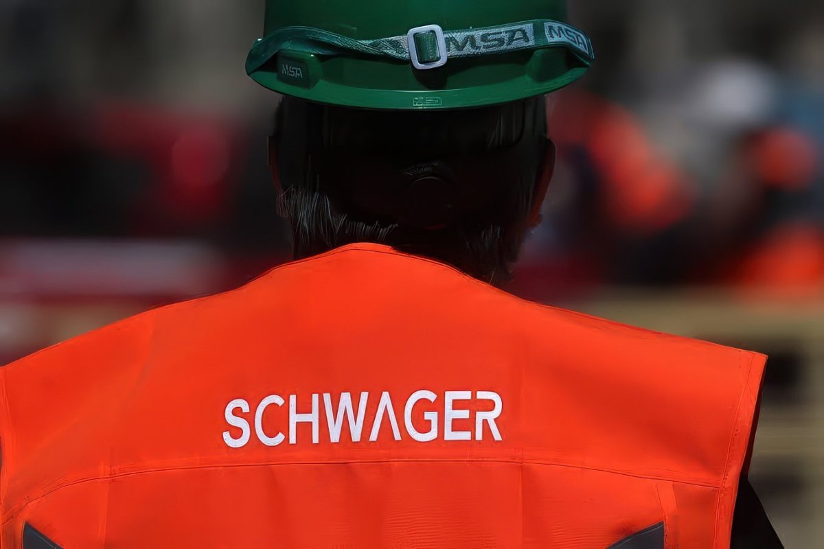 Mayores contratos mineros elevan en 71% las ganancias de Schwager al primer semestre