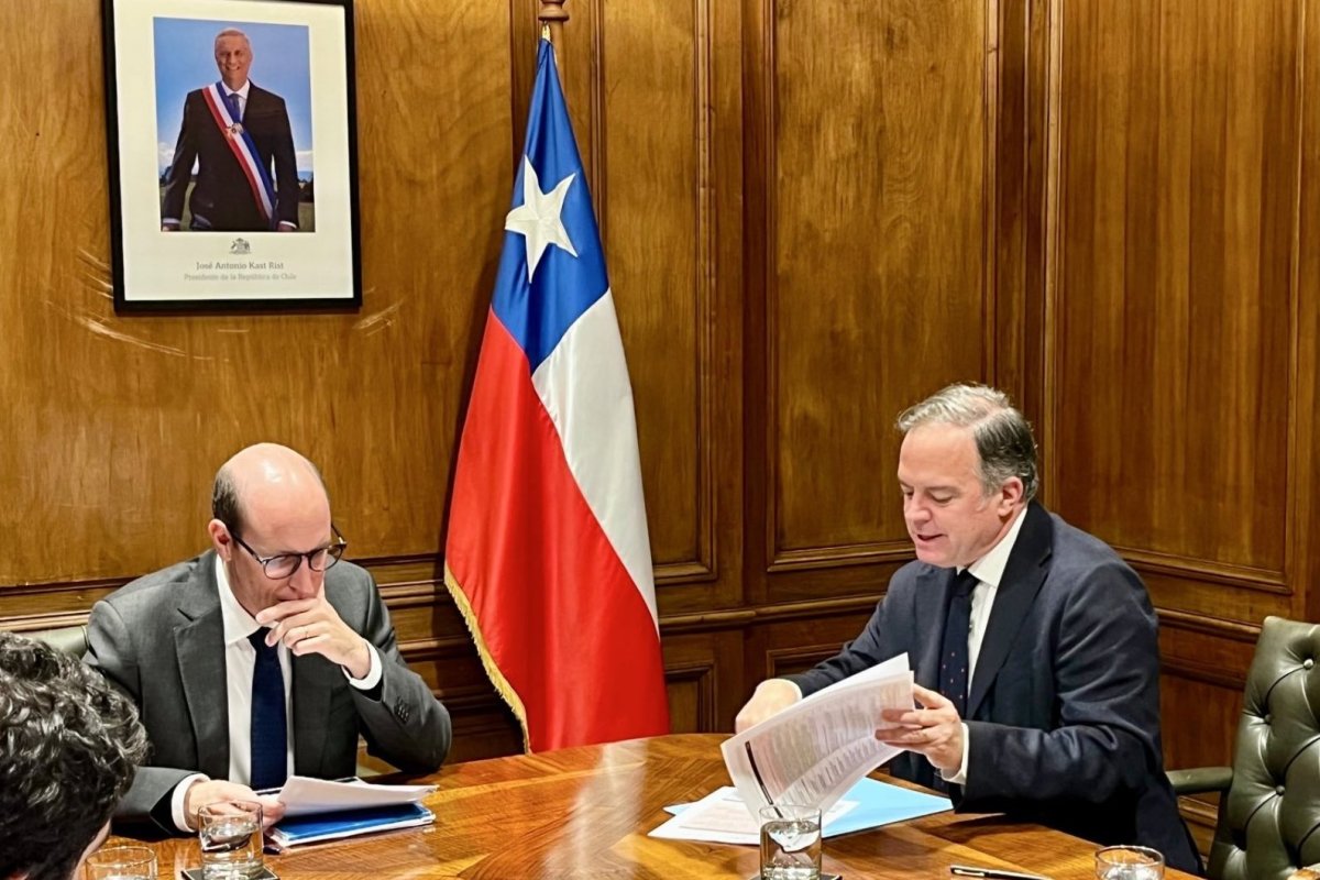 Los 30 proyectos que, según el senador Walker, hacen innecesaria una reforma constitucional