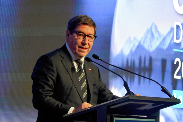 Biministro Daniel Mas: "Dejamos atrás el dogmatismo estatista para abrir la puerta de par en par a la inversión privada"