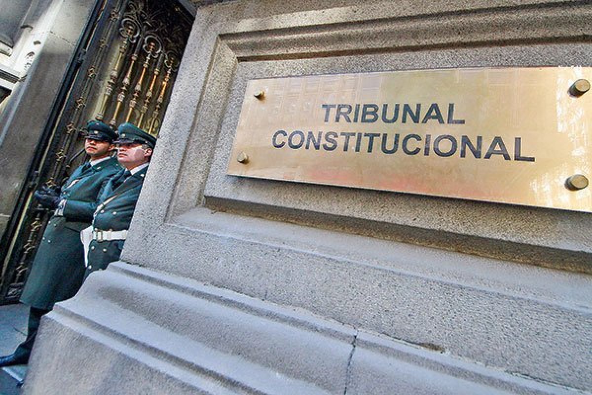 La semana dulce y agraz que el Tribunal Constitucional le dio al gobierno con invariabilidad y reposición de servicios