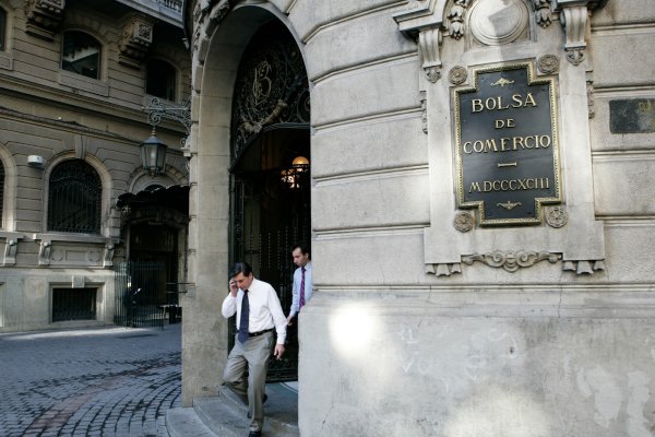 IPSA pierde impulso y cede la marca de 11.500 a medida que declaraciones de Warsh hacen prever un próximo aumento de tasas en EEUU
