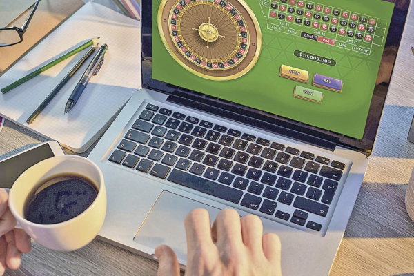 A menos de 24 horas del bloqueo, plataformas de apuestas online arman nuevos sitios para operar en Chile
