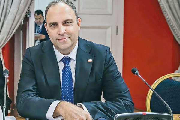 Subsecretario de Economía anuncia que el INE actualizará la medición del costo de transporte