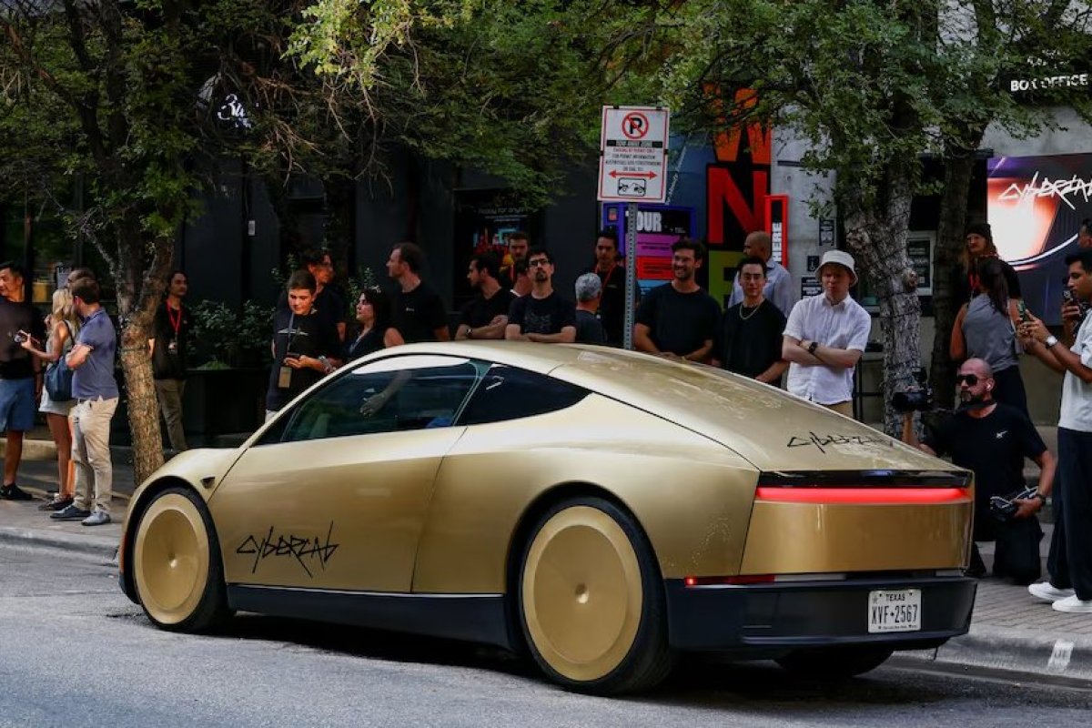 Tesla se desploma más de 6%, su mayor caída en seis semanas, tras debut del Cybercab
