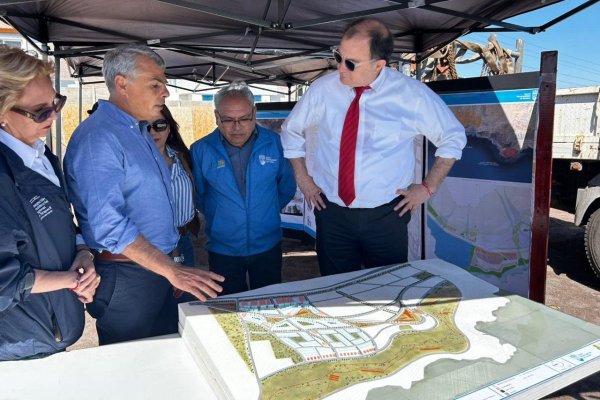 Minvu proyecta más de 10 mil viviendas en Iquique Sur y alista plan para enfrentar crisis por socavones