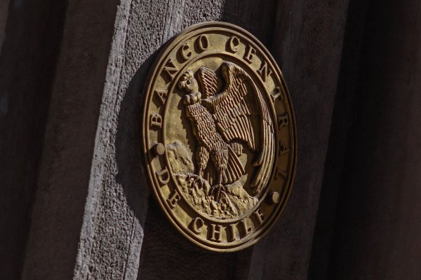 Mercado se alinea con el Banco Central y recorta las proyecciones de crecimiento para este año y mejora las del próximo